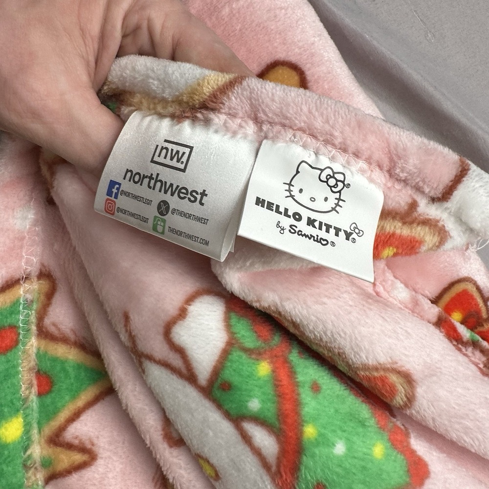 Hello Kitty Christmas &Valentines Throw Blanket Bundle Set of 6 Sanrio Pink Teal - Picture 8 of 16